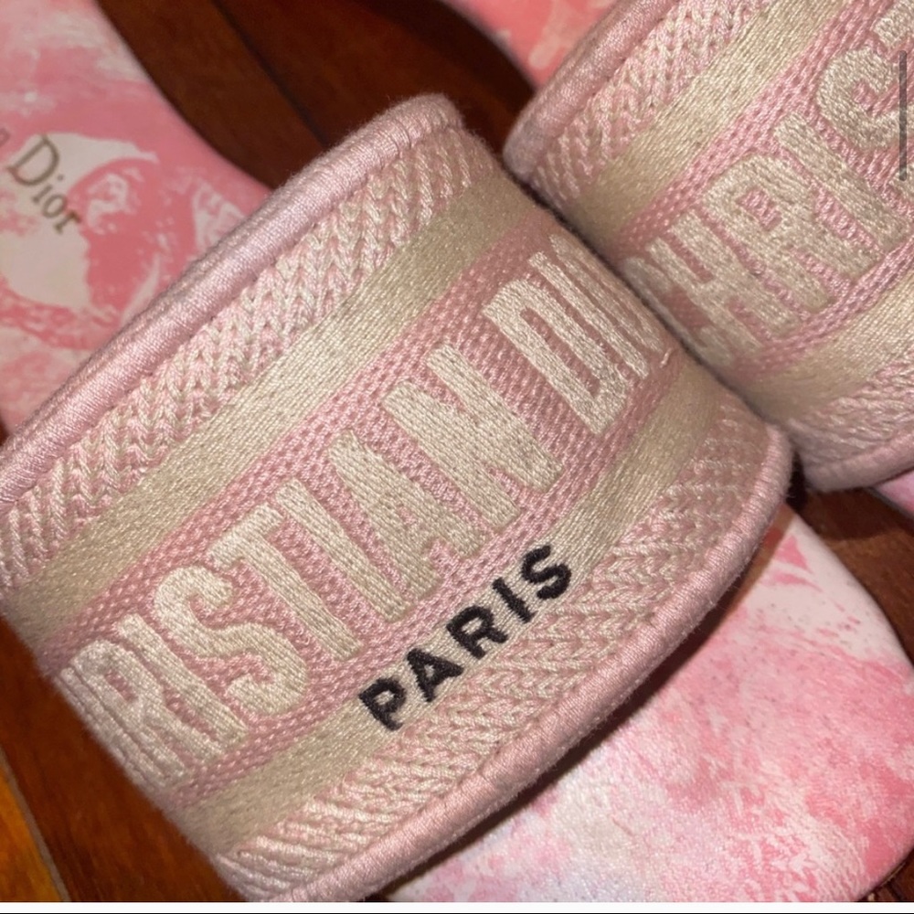 Dior sandals 38
